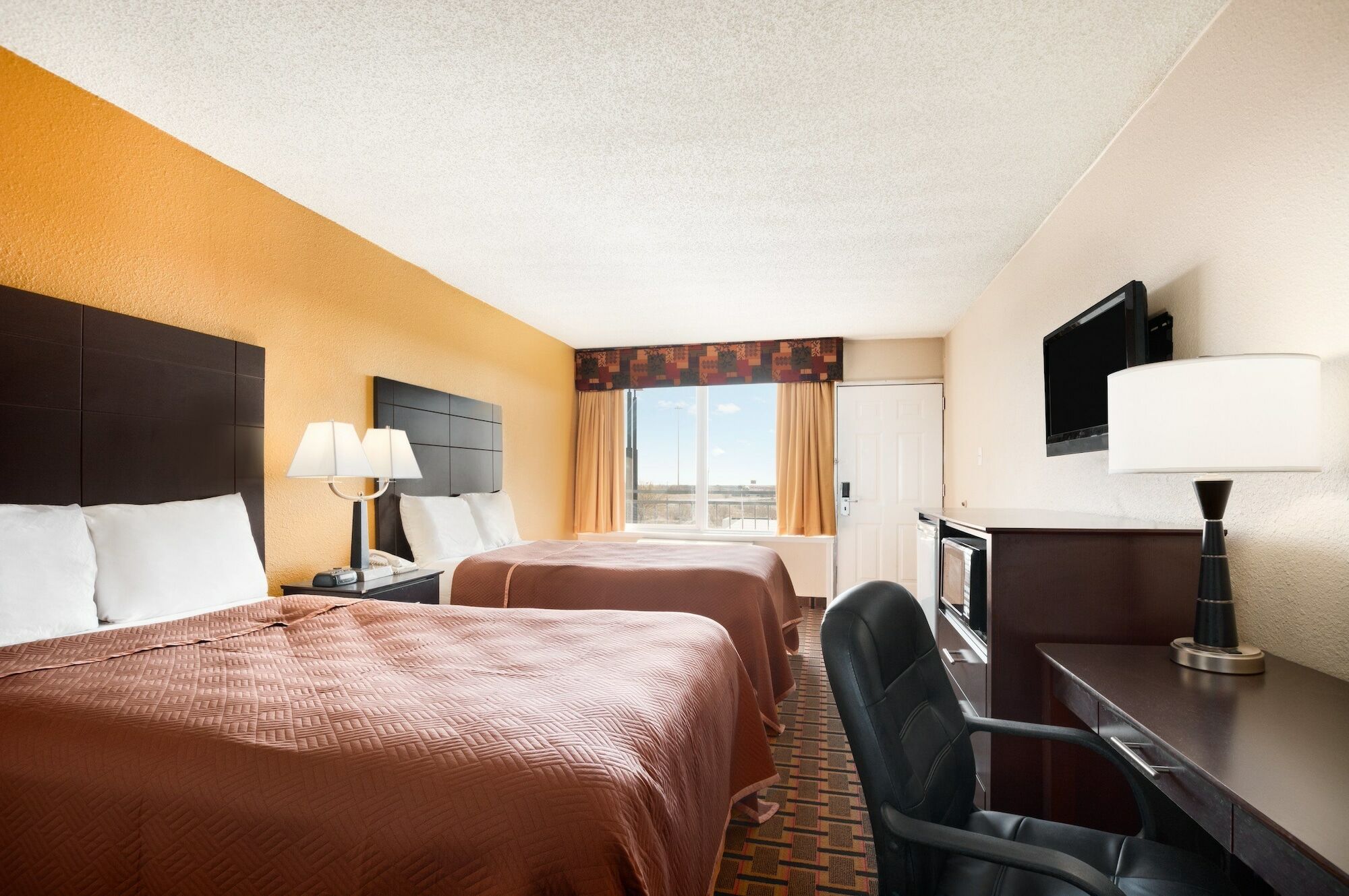 Knights Inn Midland Extérieur photo